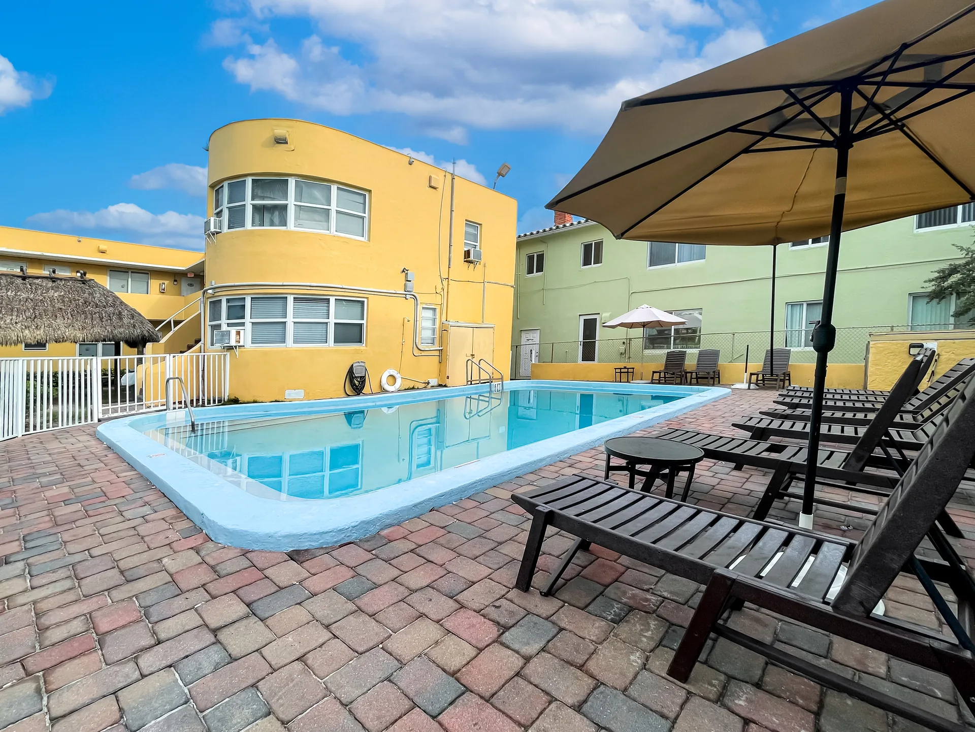 Hollywood By the Sea Hotel — photo 7 of 60